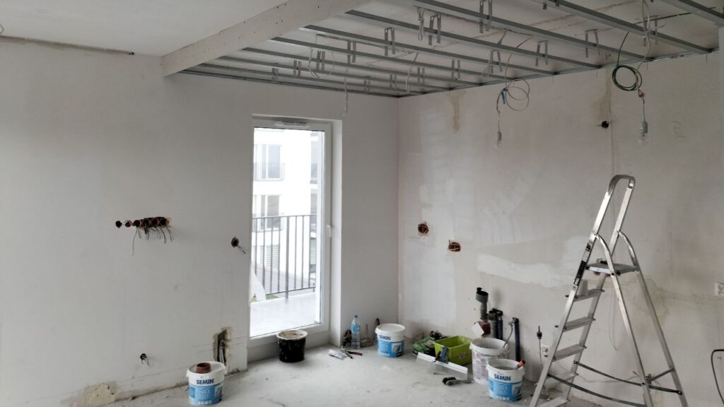 Wykończenie mieszkania deweloperskiego - zaoszczędź na zmianach lokatorskich