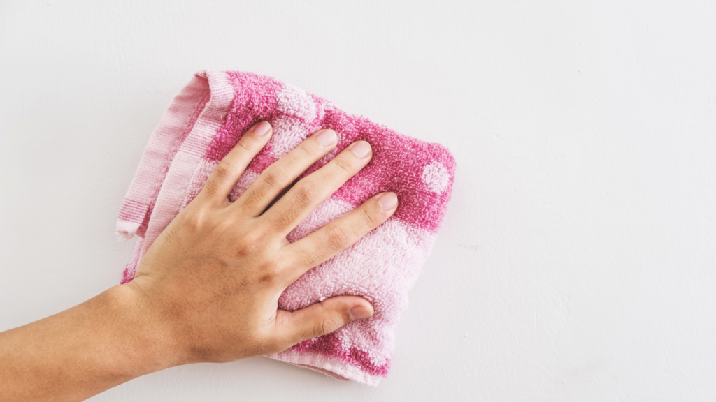 Praktyczne wskazówki: jak dbać o czystość ścian w Twoim domu