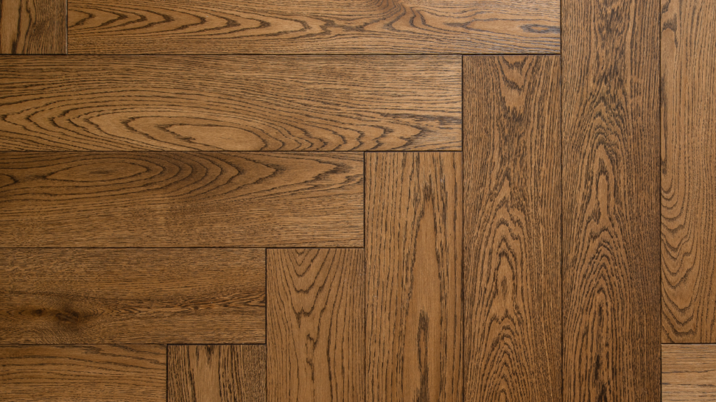 Drewniana podłoga – inwestycja na lata, która z biegiem czasu zyskuje charakter